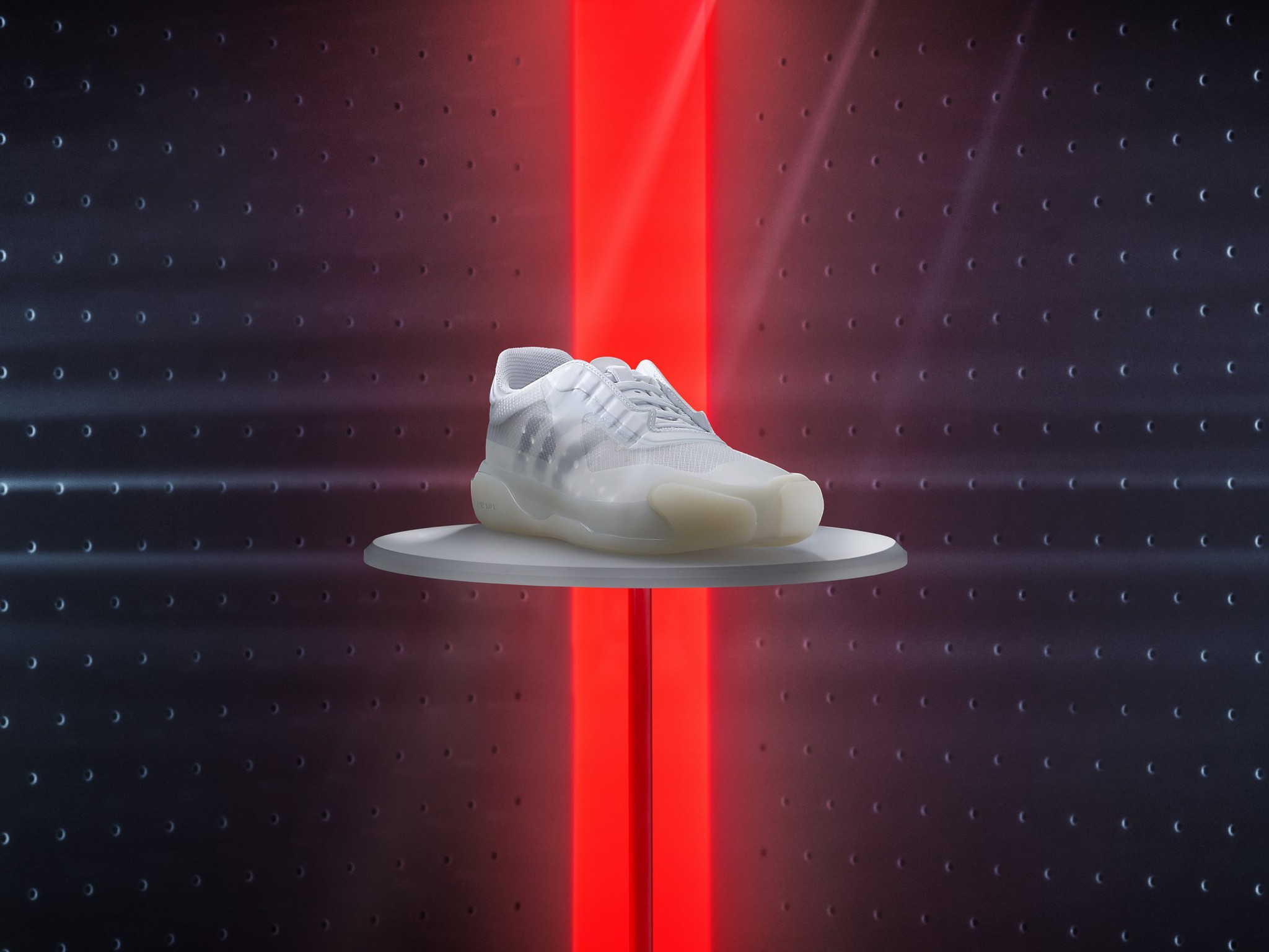 adidas ve Prada’nın Yeni Silueti: A + P LUNA ROSSA 21