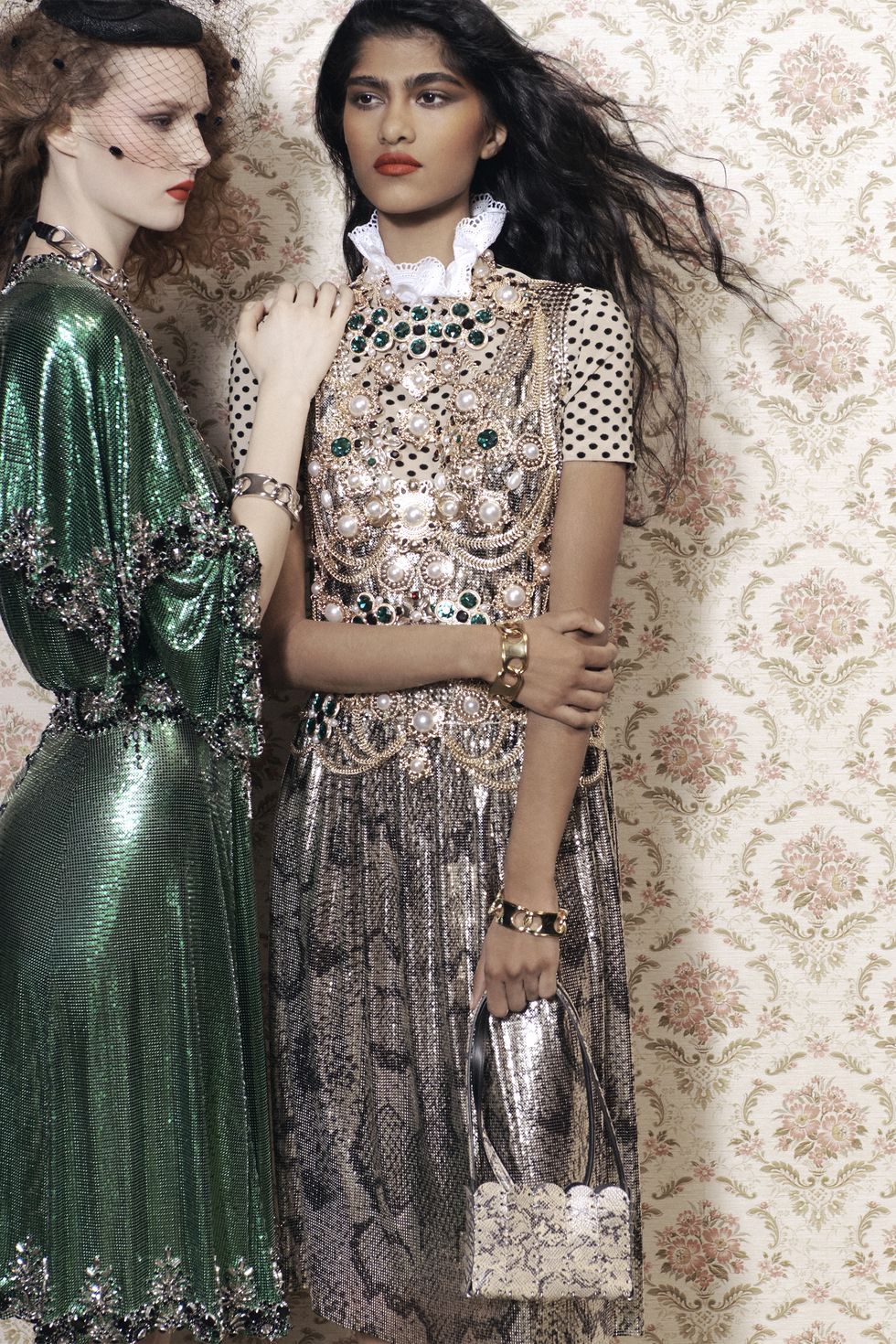 Celine Fall/21, Rüya Gibi Bir Şato'nun Çimenlerinde