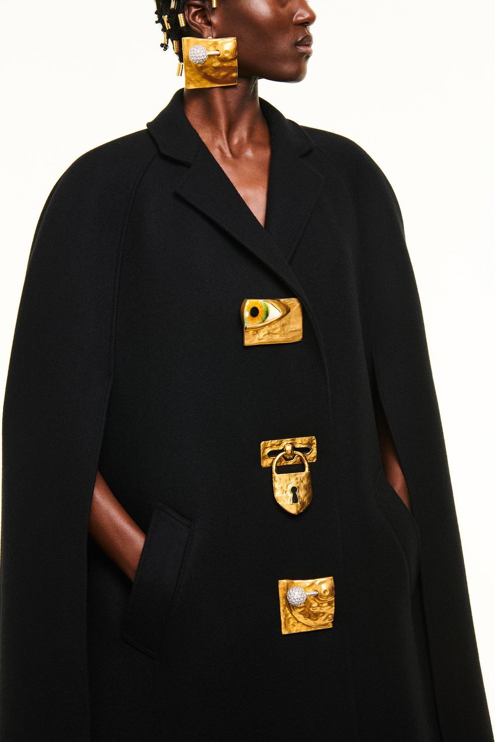 Celine Fall/21, Rüya Gibi Bir Şato'nun Çimenlerinde