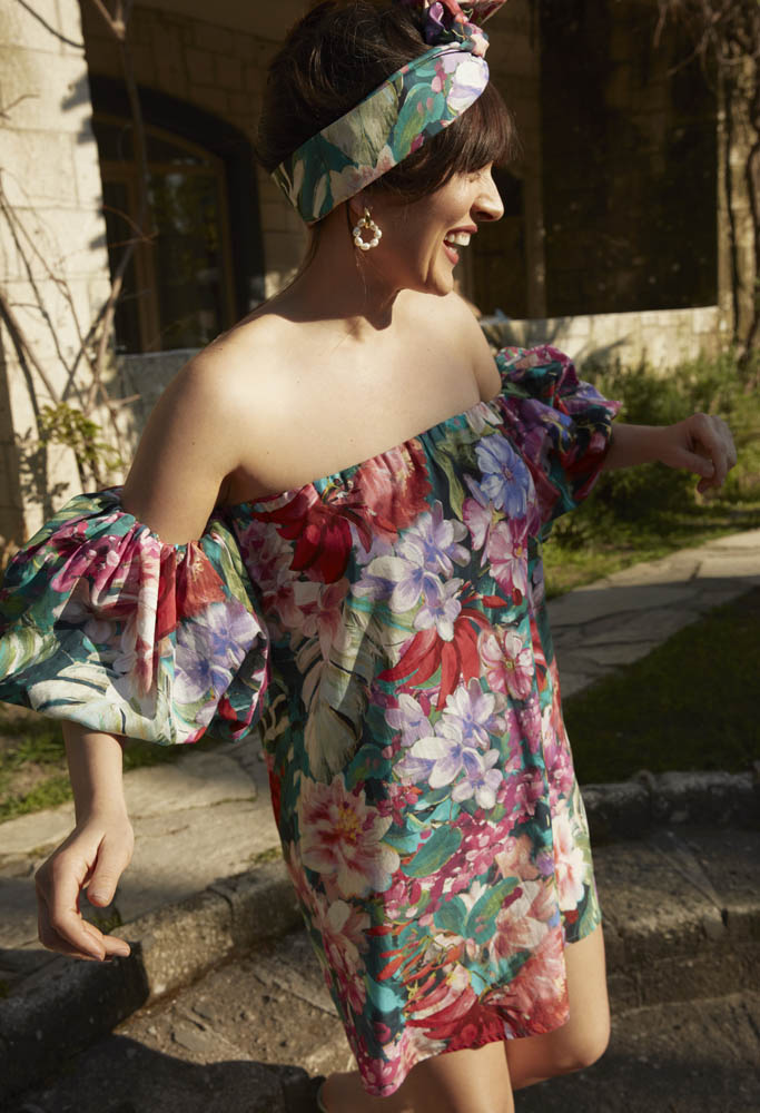 Ezgi Mola'dan yepyeni bir marka ve koleksiyon: EzoMola