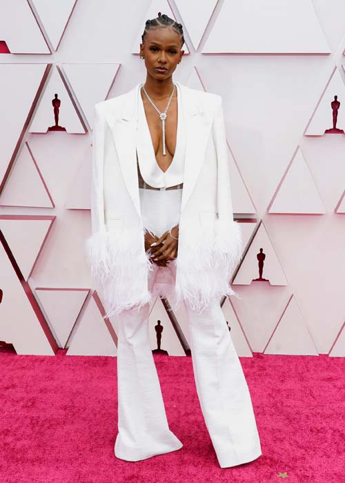 2021 Oscar Kırmızı Halısında Şıklık Yarışı