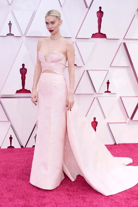 2021 Oscar Kırmızı Halısında Şıklık Yarışı