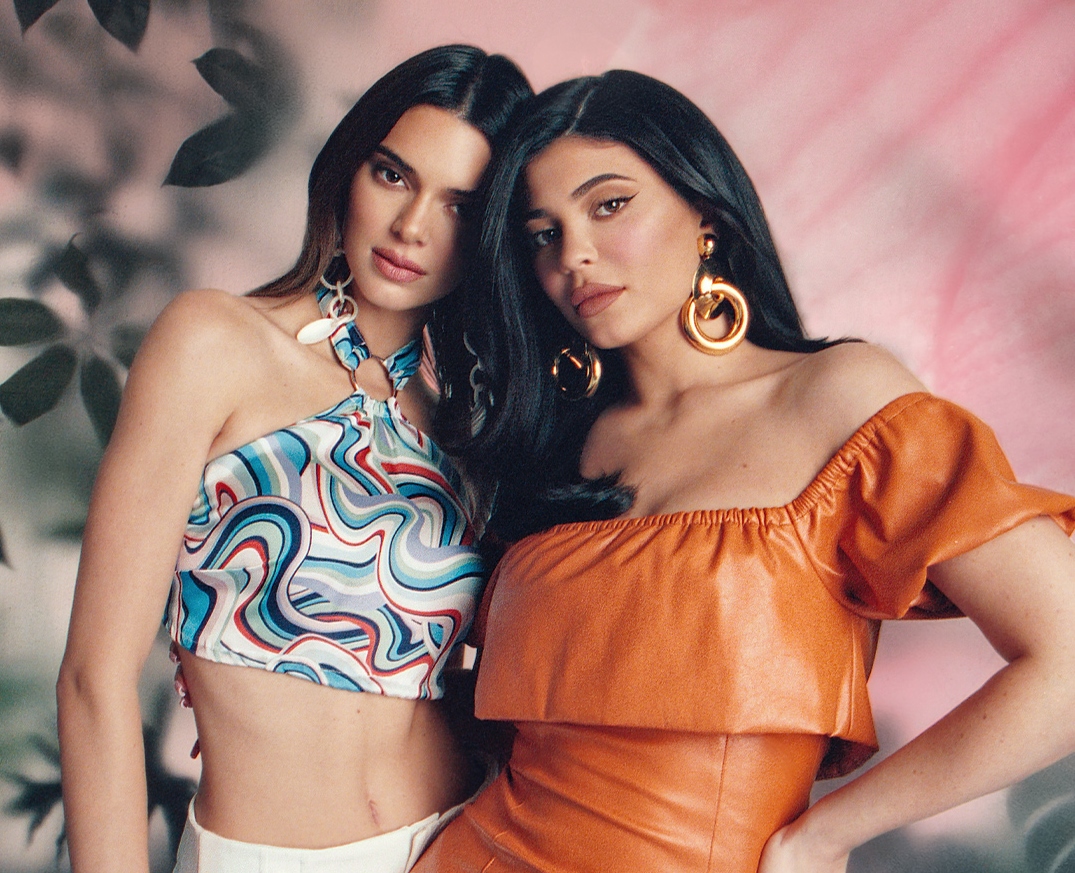 Kendall ve Kylie'den Çanta Koleksiyonu