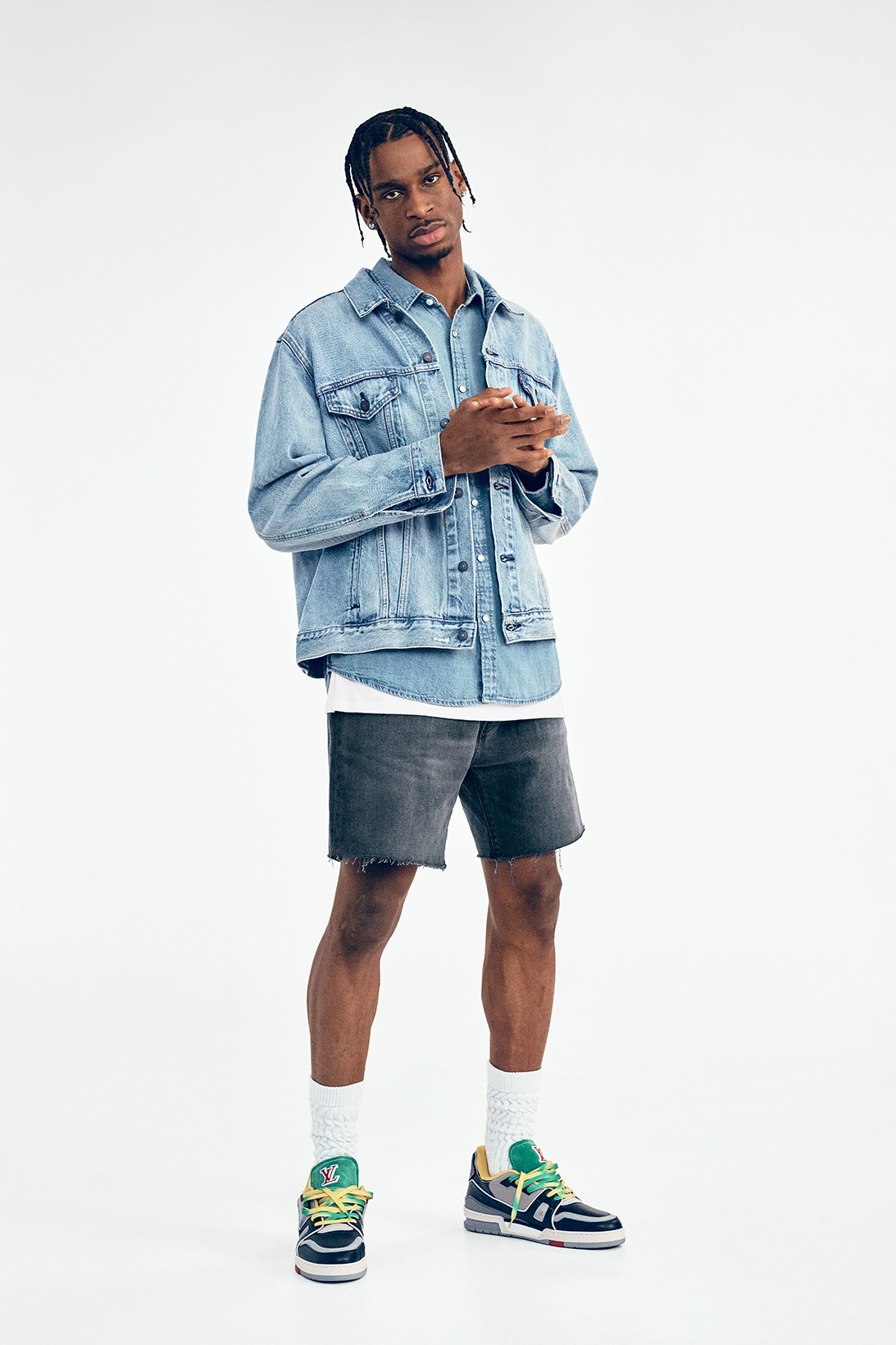 Hailey Bieber, Naomi Osaka ve Yıldızlar Levi's 501'i Kutluyor