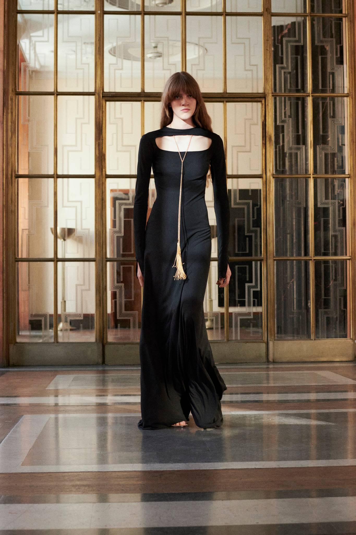 Victoria Beckham Yeni Koleksiyonunda Fiyatları Düşürdü