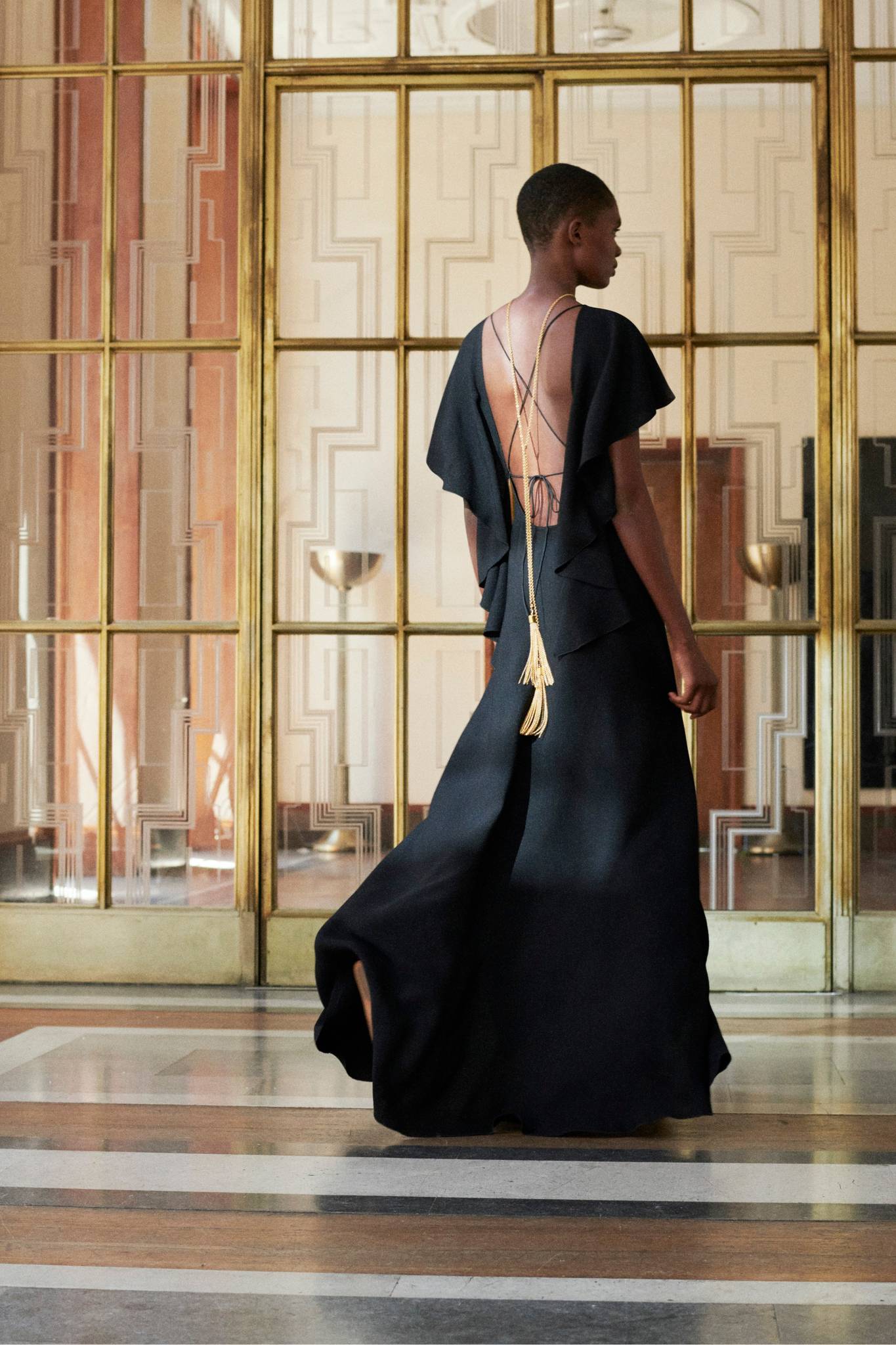 Victoria Beckham Yeni Koleksiyonunda Fiyatları Düşürdü