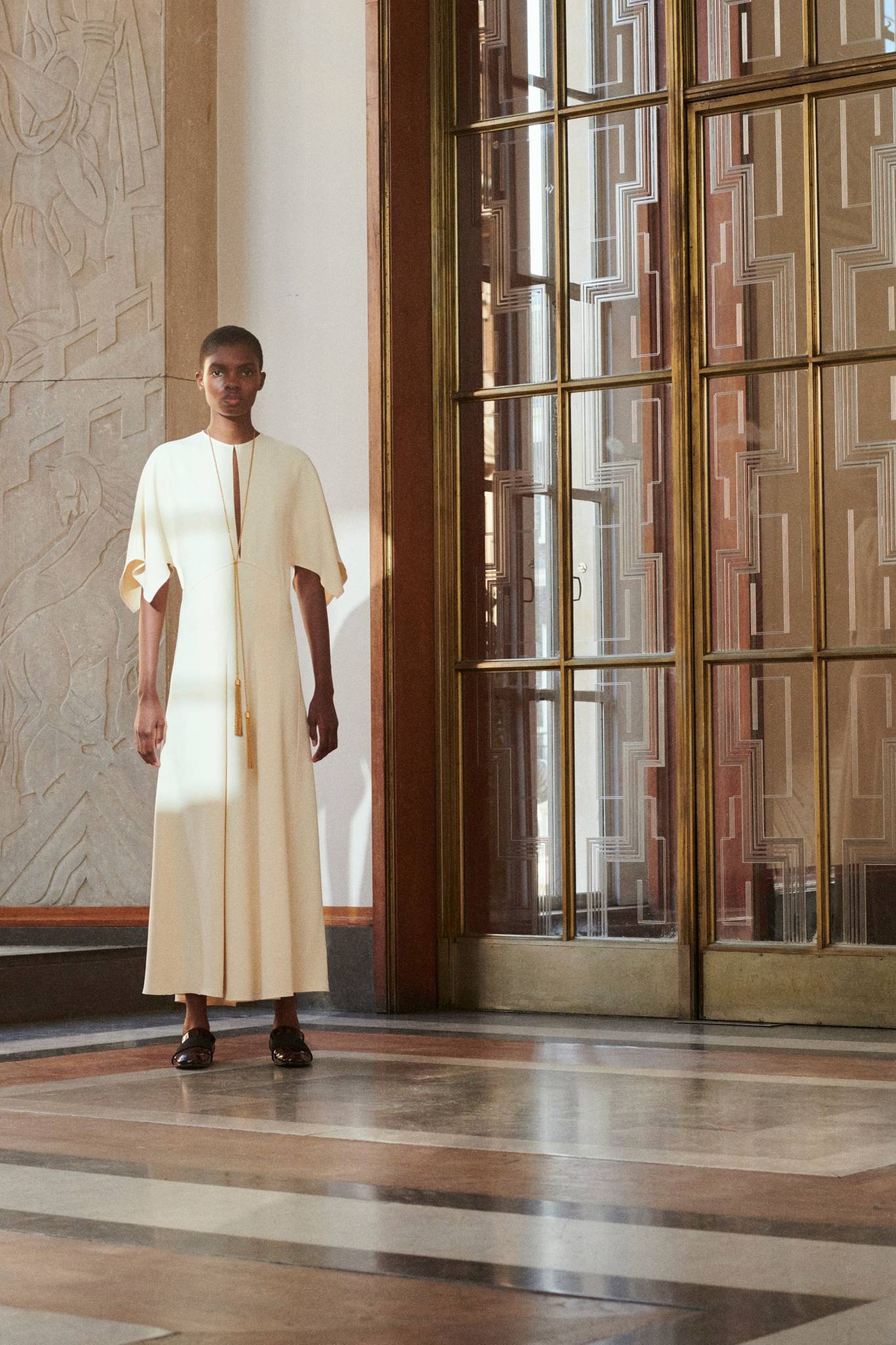 Victoria Beckham Yeni Koleksiyonunda Fiyatları Düşürdü