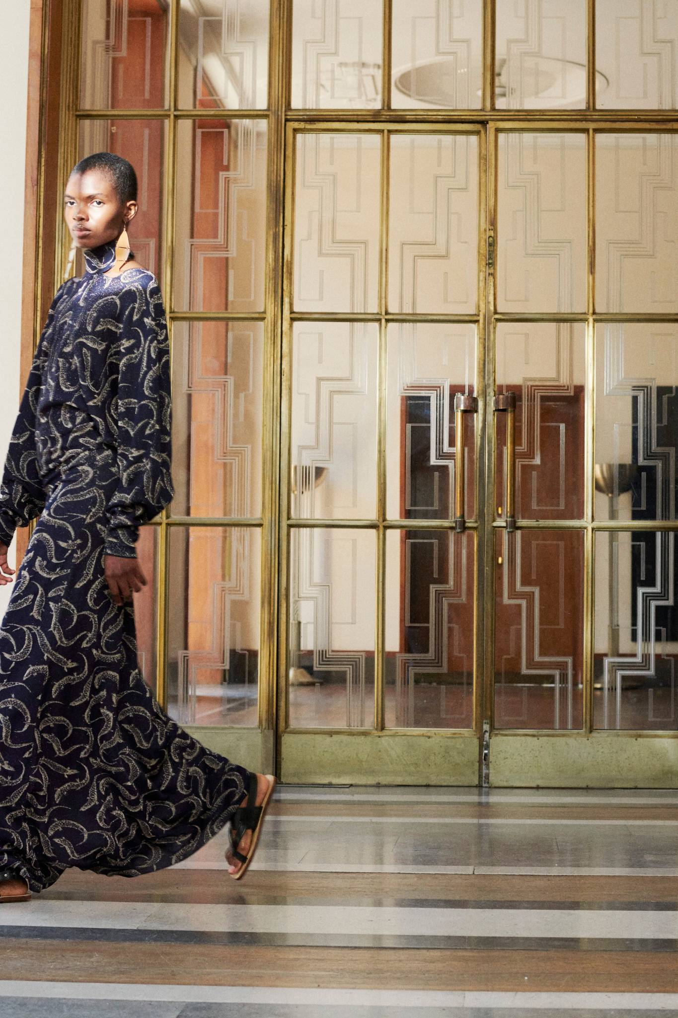 Victoria Beckham Yeni Koleksiyonunda Fiyatları Düşürdü