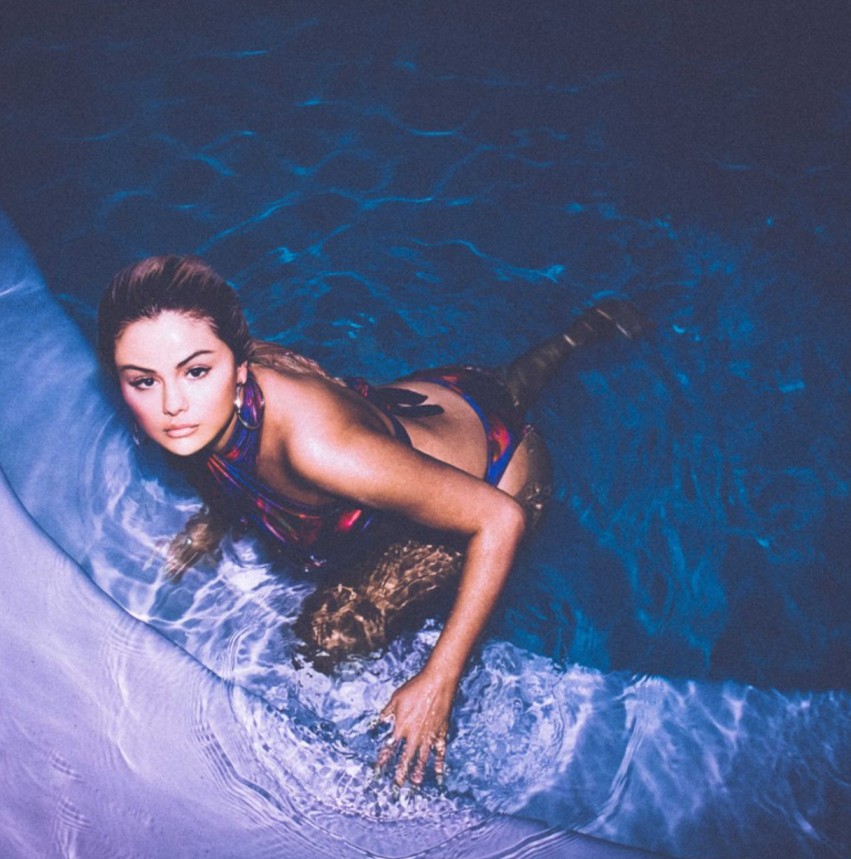 Selena Gomez La'Mariette İçin Mayo Koleksiyonu Tasarladı