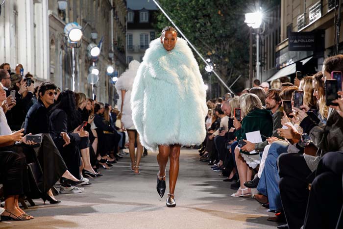 Pieter Mulier, Alaia'daki İlk Koleksiyonunu Sundu