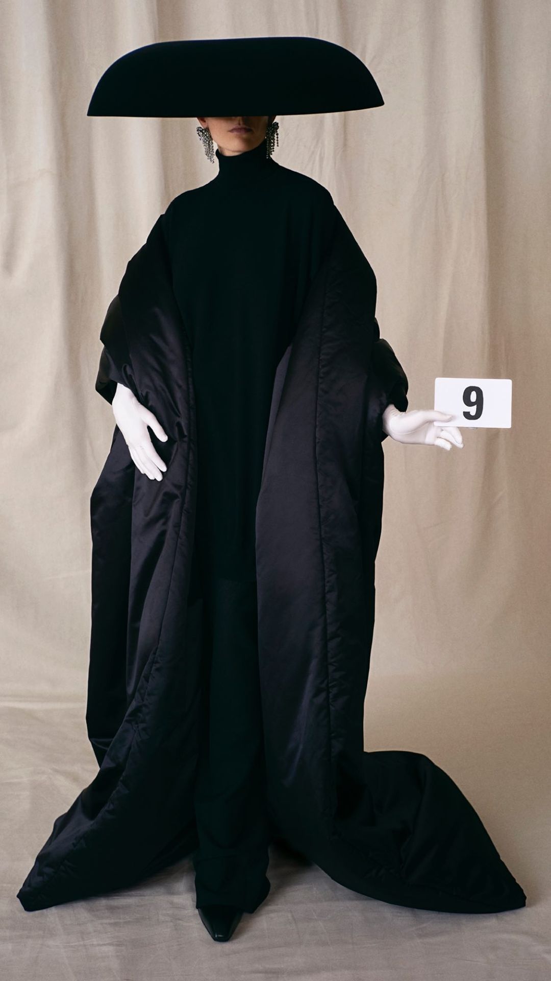 53 Yıl Sonra Yeniden: Balenciaga Couture