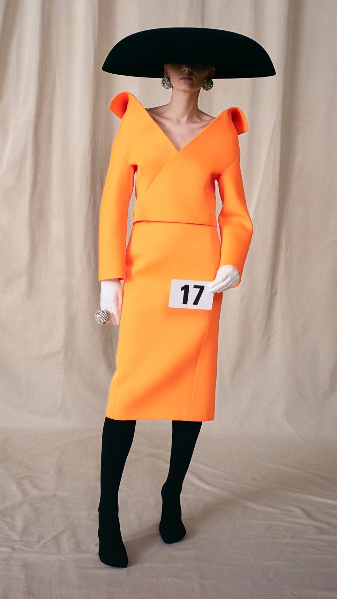 53 Yıl Sonra Yeniden: Balenciaga Couture