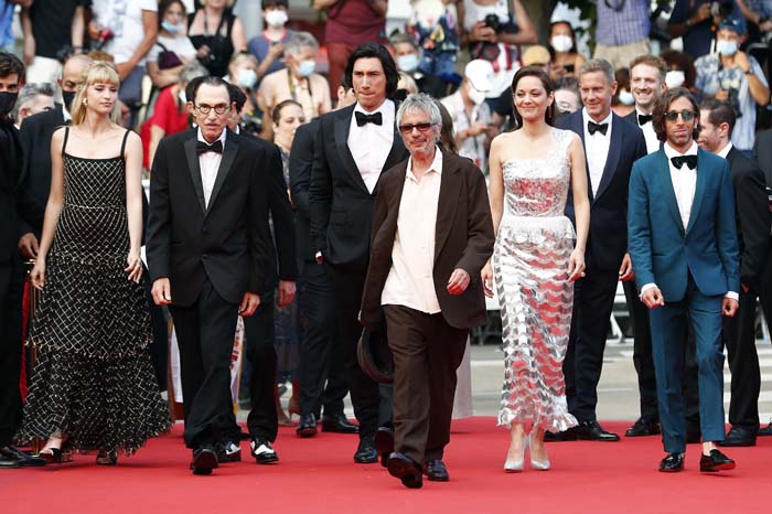 Cannes Film Festivali Kırmızı Halısı Geri Döndü