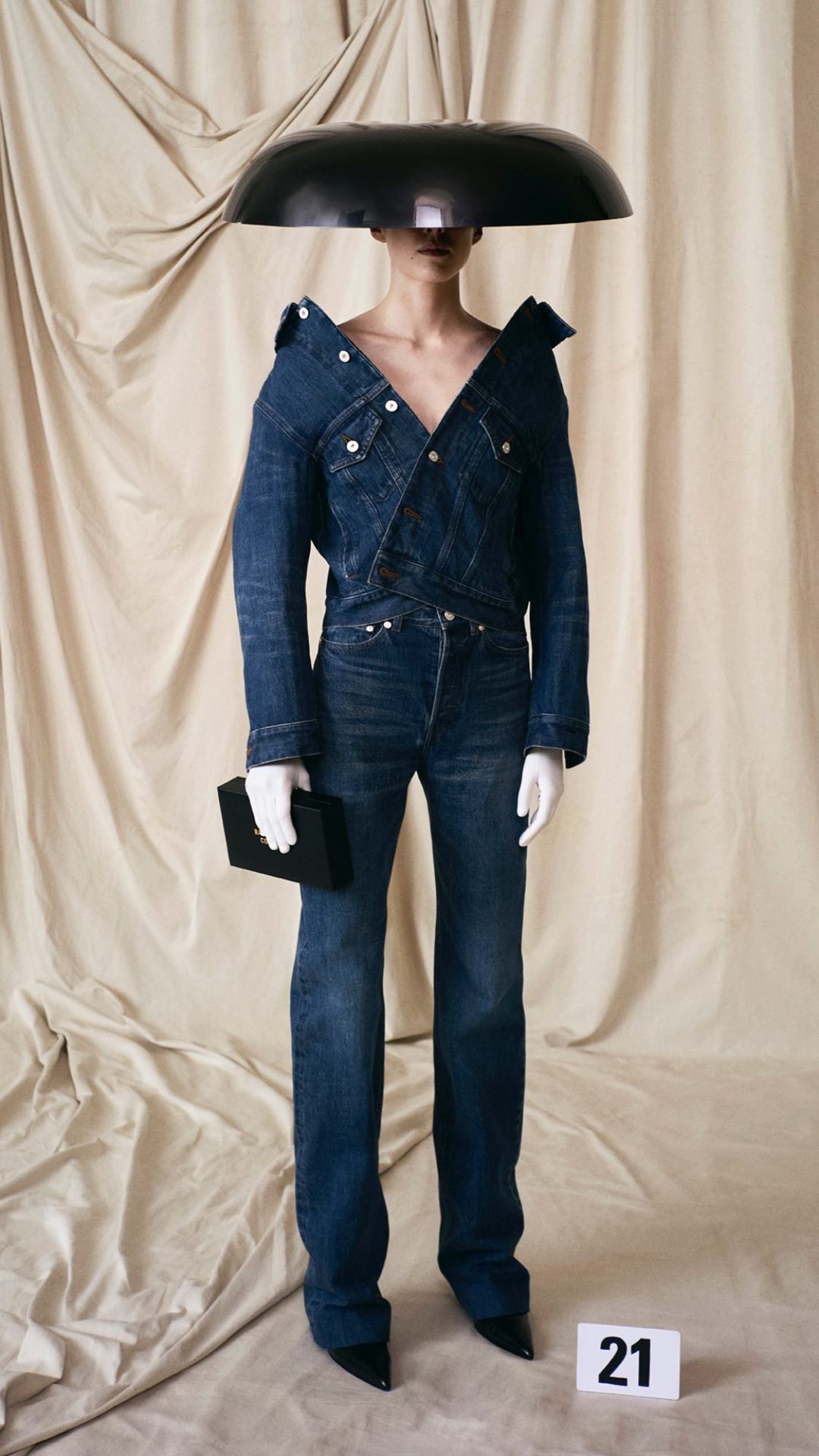 53 Yıl Sonra Yeniden: Balenciaga Couture