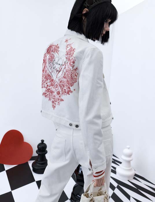 Peri Masallarının Dünyası: Dioramour Kapsül Koleksiyonu