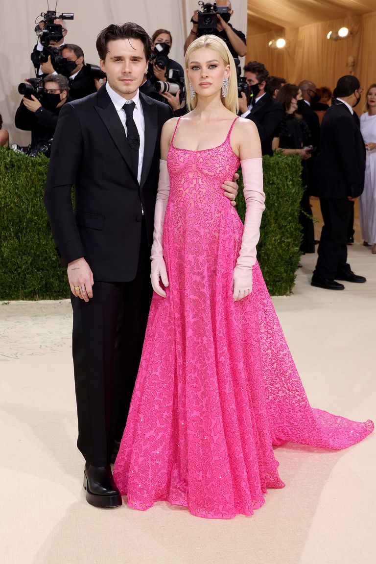 MET Gala 2021'in Stil Dozu Yüksek Kırmızı Halısı