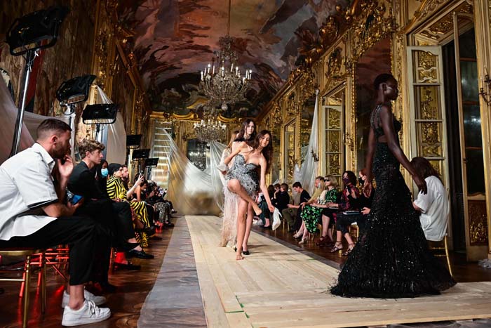 Roberto Cavalli İlkbahar/Yaz 2022