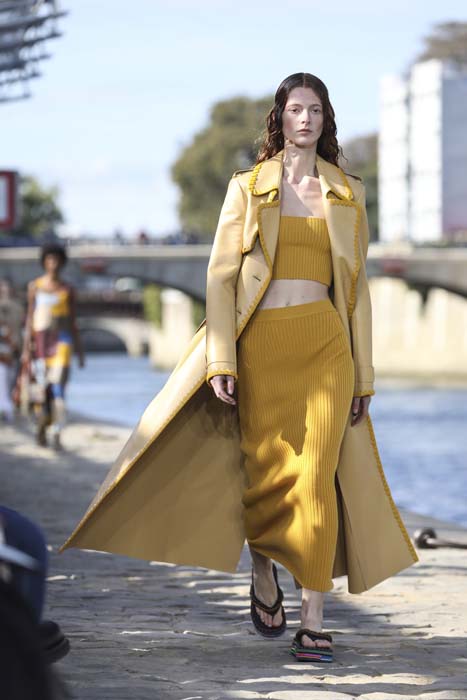 Gabriela Hearst, Chloe'deki İlk Koleksiyonunu Sundu