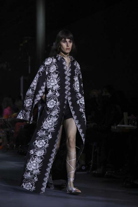 Valentino İlkbahar/Yaz 2022 ile Randevu