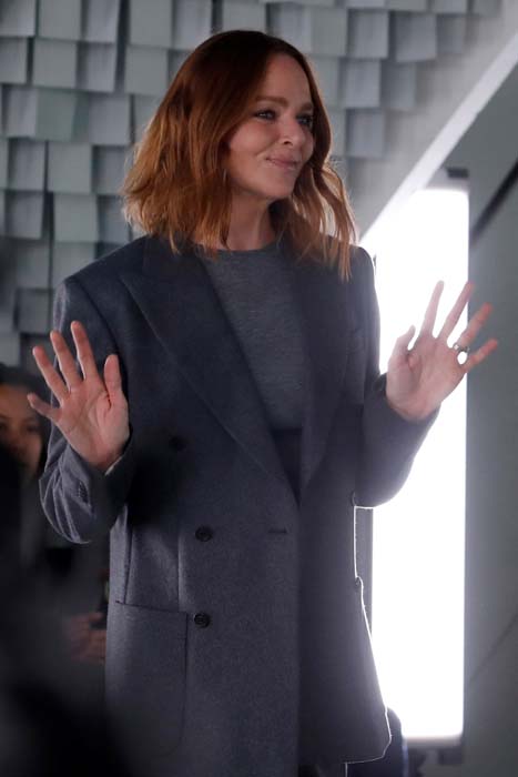 Stella McCartney İlkbahar/Yaz 2022 Koleksiyonunu Paris'te Sundu
