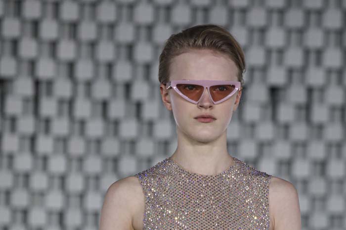 Stella McCartney İlkbahar/Yaz 2022 Koleksiyonunu Paris'te Sundu