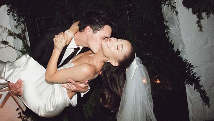 2021'in Ünlü Düğünleri ve Gelinlikleri