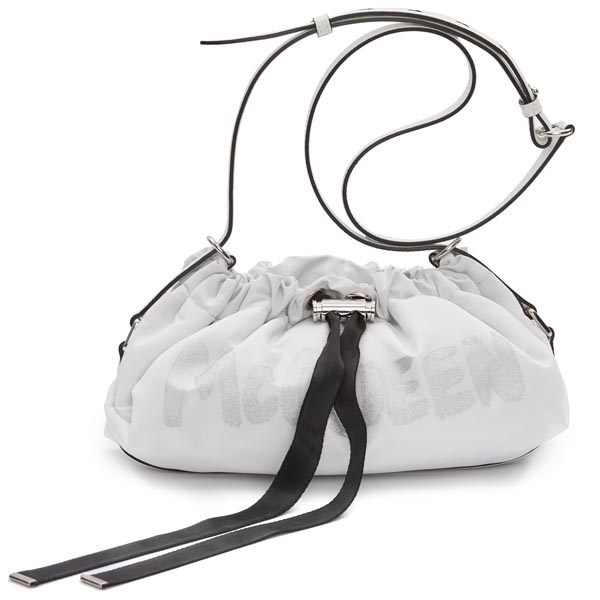 Alexander Mcqueen’in yeni çantası: Bundle Bag