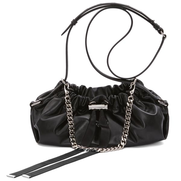 Alexander Mcqueen’in yeni çantası: Bundle Bag