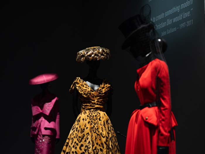 Christian Dior: Designer of Dreams Sergisi Doha'da Kapılarını Açtı