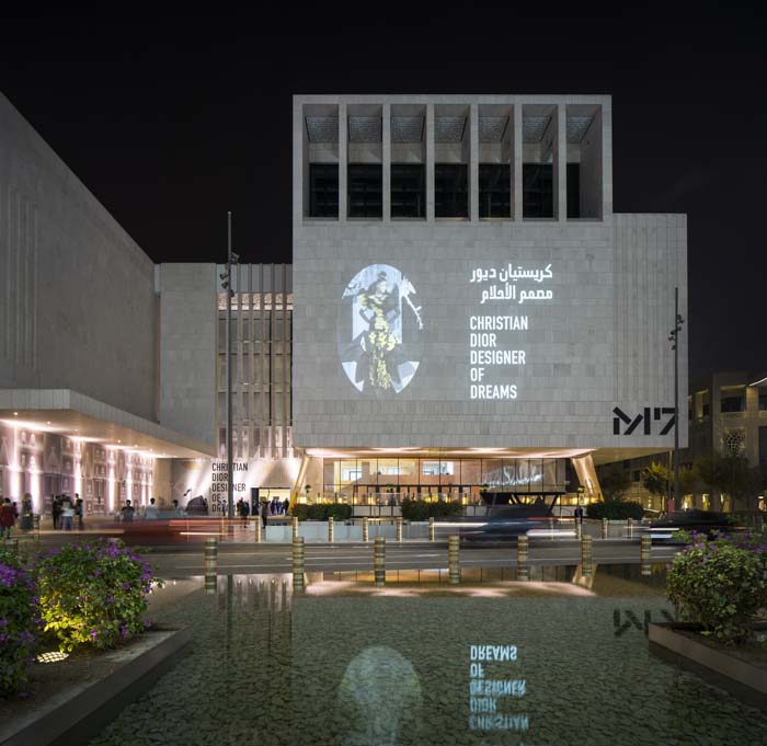 Christian Dior: Designer of Dreams Sergisi Doha'da Kapılarını Açtı