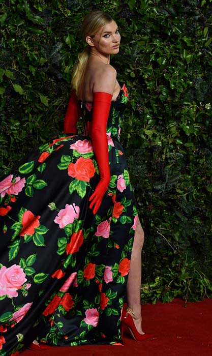 2021 İngiliz Moda Ödülleri'nin Tüm Kırmızı Halı Görünümleri