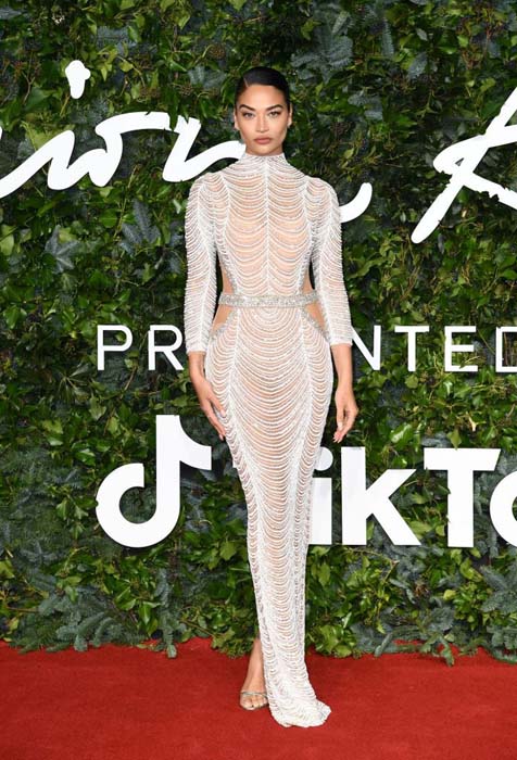 2021 İngiliz Moda Ödülleri'nin Tüm Kırmızı Halı Görünümleri