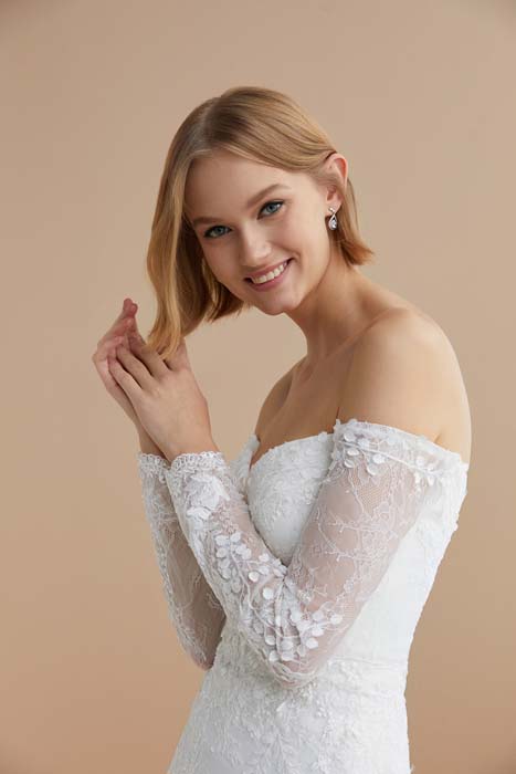 Oleg Cassini 2022 Koleksiyonu Blaze of Love'ı Sundu