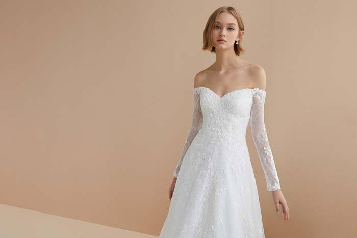 Oleg Cassini 2022 Koleksiyonu Blaze of Love'ı Sundu