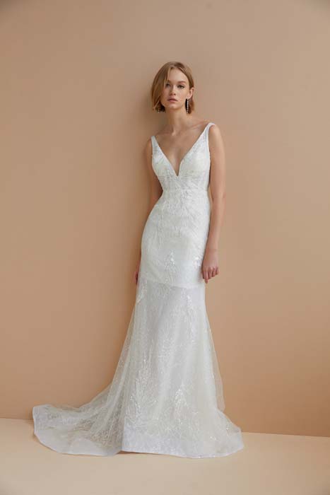 Oleg Cassini 2022 Koleksiyonu Blaze of Love'ı Sundu