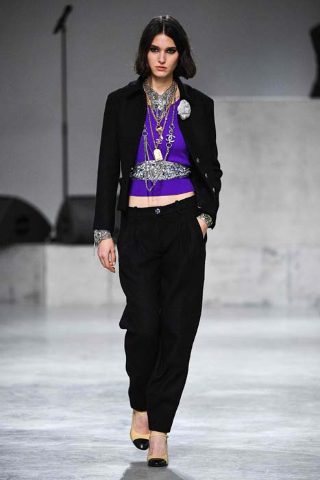 Chanel Métiers d'Art 2021/22 Koleksiyonunu Sundu