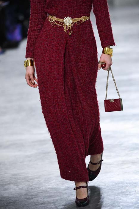 Chanel Métiers d'Art 2021/22 Koleksiyonunu Sundu