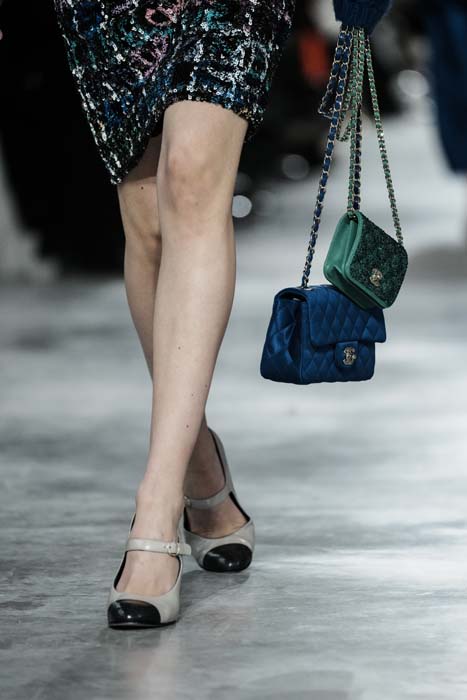 Chanel Métiers d'Art 2021/22 Koleksiyonunu Sundu