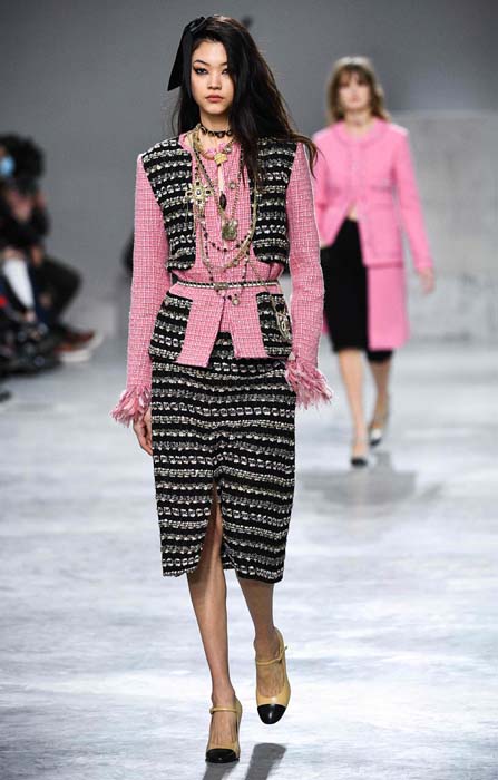 Chanel Métiers d'Art 2021/22 Koleksiyonunu Sundu