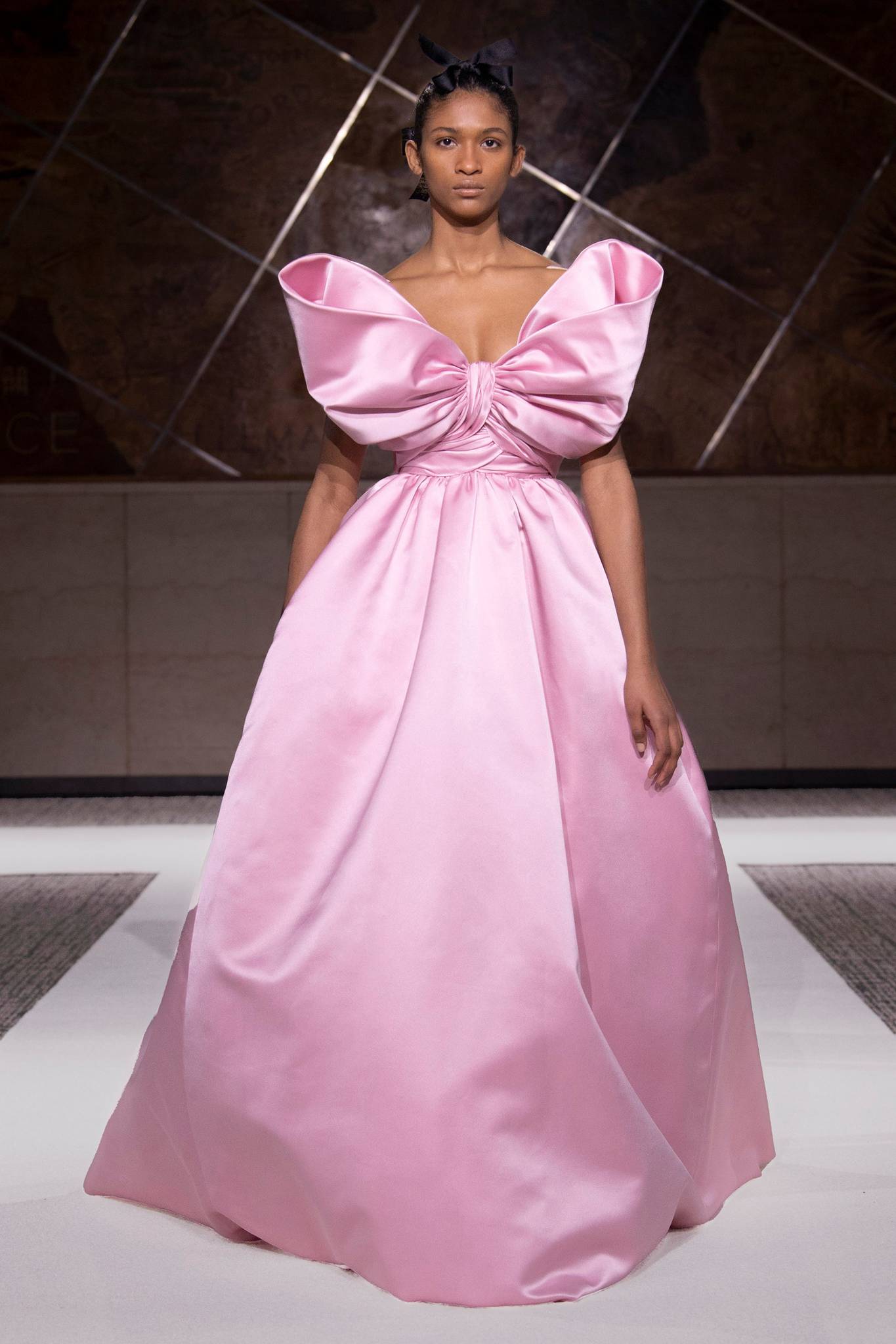 Giambattista Valli Couture İlkbahar/2022