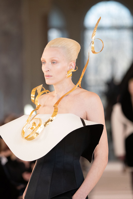 Schiaparelli: Bir Disiplin Çağı