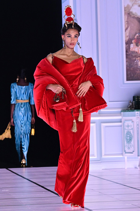 Moschino Sonbahar/Kış 2022