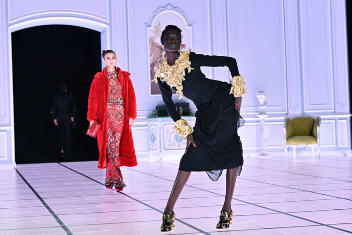 Moschino Sonbahar/Kış 2022