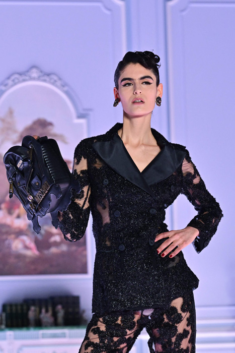 Moschino Sonbahar/Kış 2022