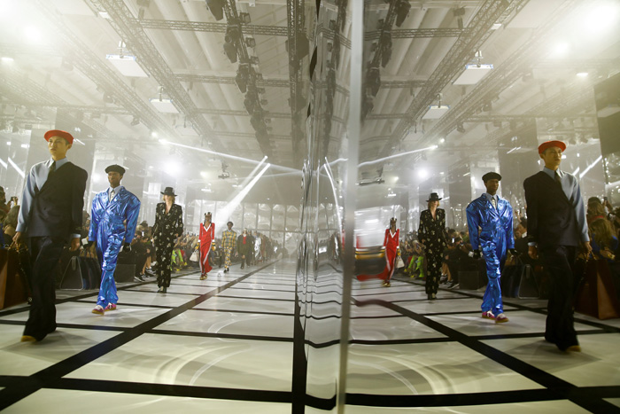 Gucci x Adidas Milano Moda Haftası'nda Ortaya Çıktı