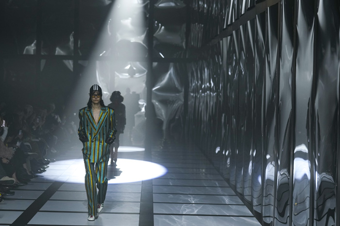 Gucci x Adidas Milano Moda Haftası'nda Ortaya Çıktı