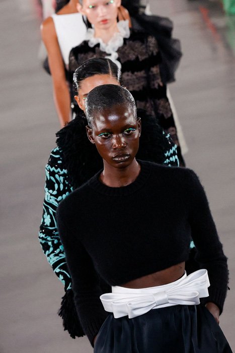 Giambattista Valli Sonbahar/Kış 2022