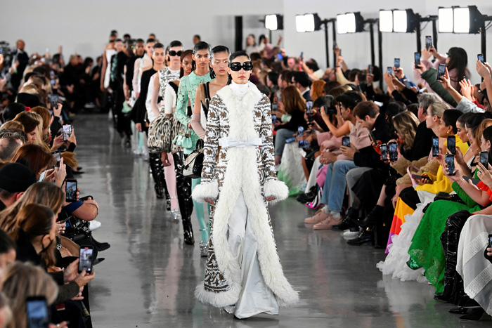 Giambattista Valli Sonbahar/Kış 2022