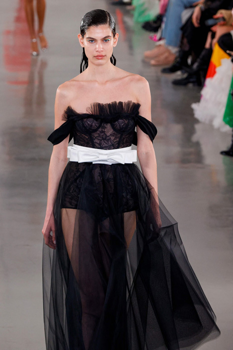 Giambattista Valli Sonbahar/Kış 2022