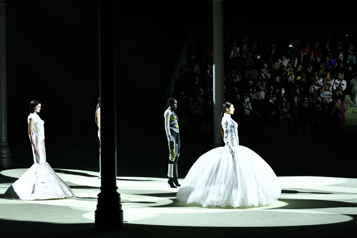 Sonbahar/Kış 2022 Defilelerinden En Önemli Anlar